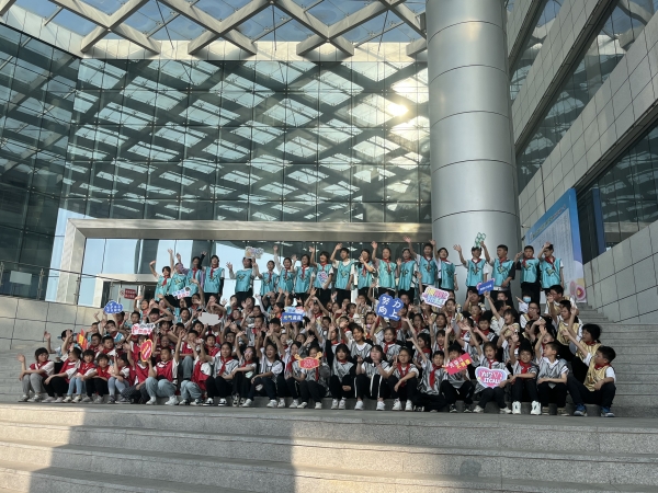 d24c8505dae04d75b0e0721c2fb40bed.jpg